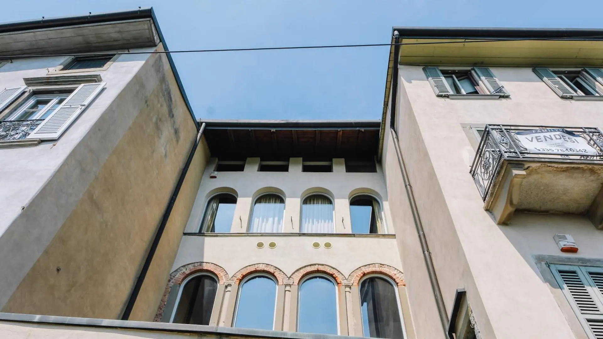 La Loggia Sulle Mura Bergamo 0*,  Italia