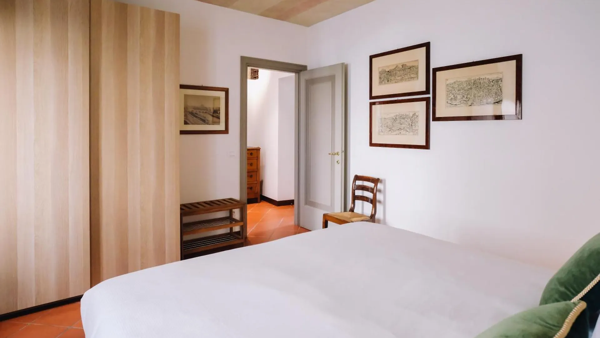 La Loggia Sulle Mura Bergamo 0*,